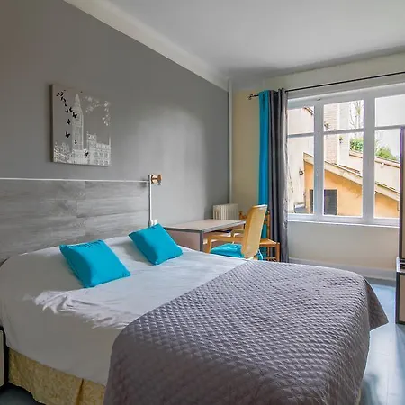 Le Carpinien Hotel 2*